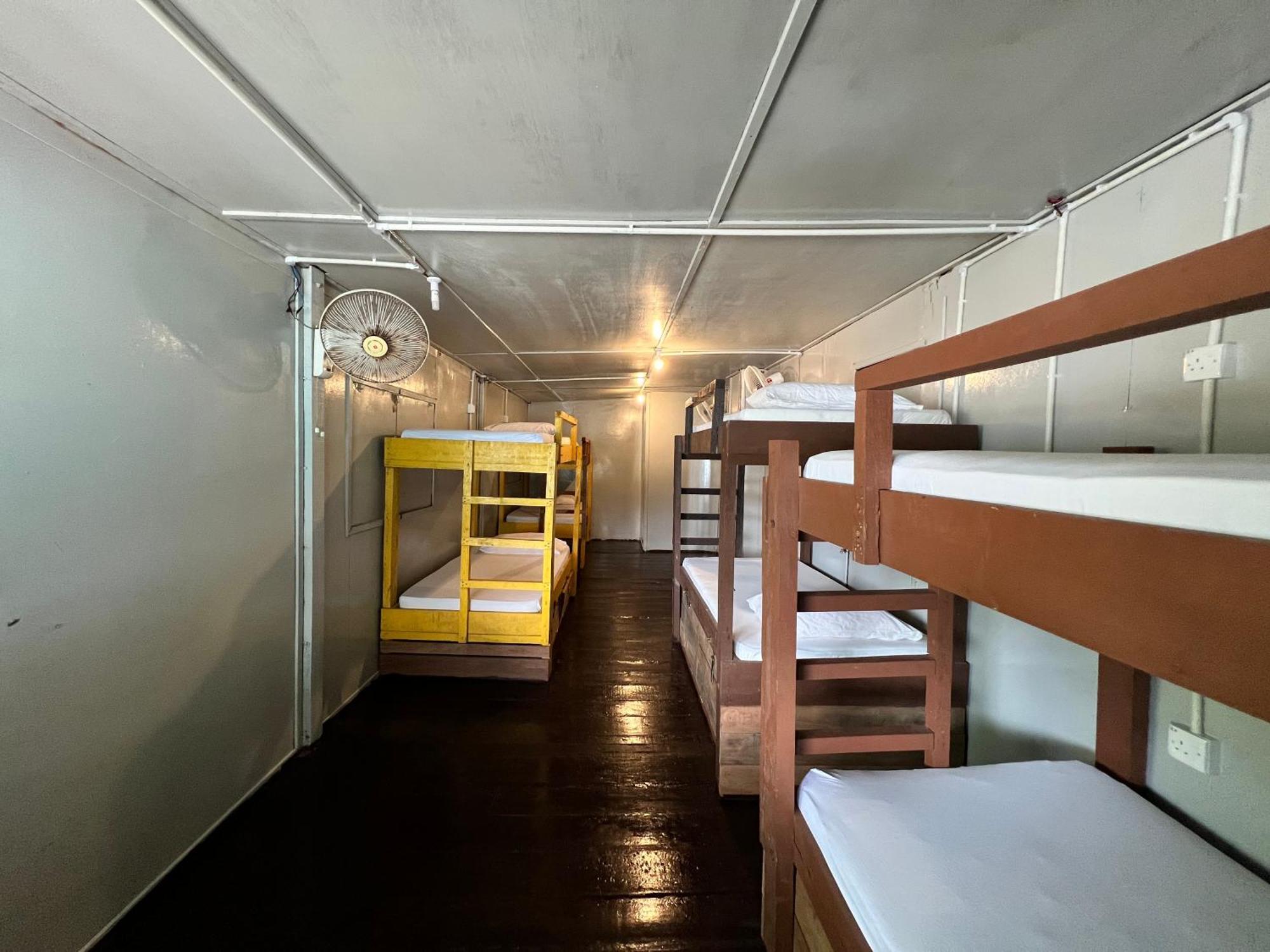 Ohlala Guesthouse Perhentian Islands Dış mekan fotoğraf